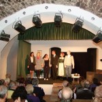 Theater im Keller mit den Gauklern